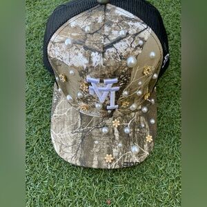 Wood Camo upside down LA SnapBack (One Size ) with Embellishments.